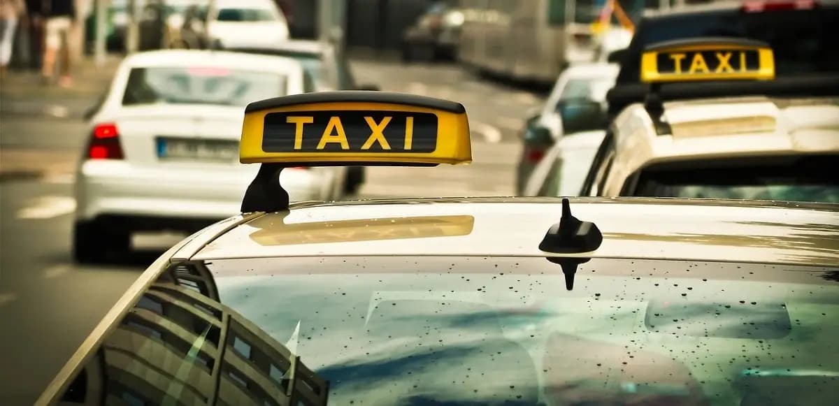 Amsterdam Taxi Guide
