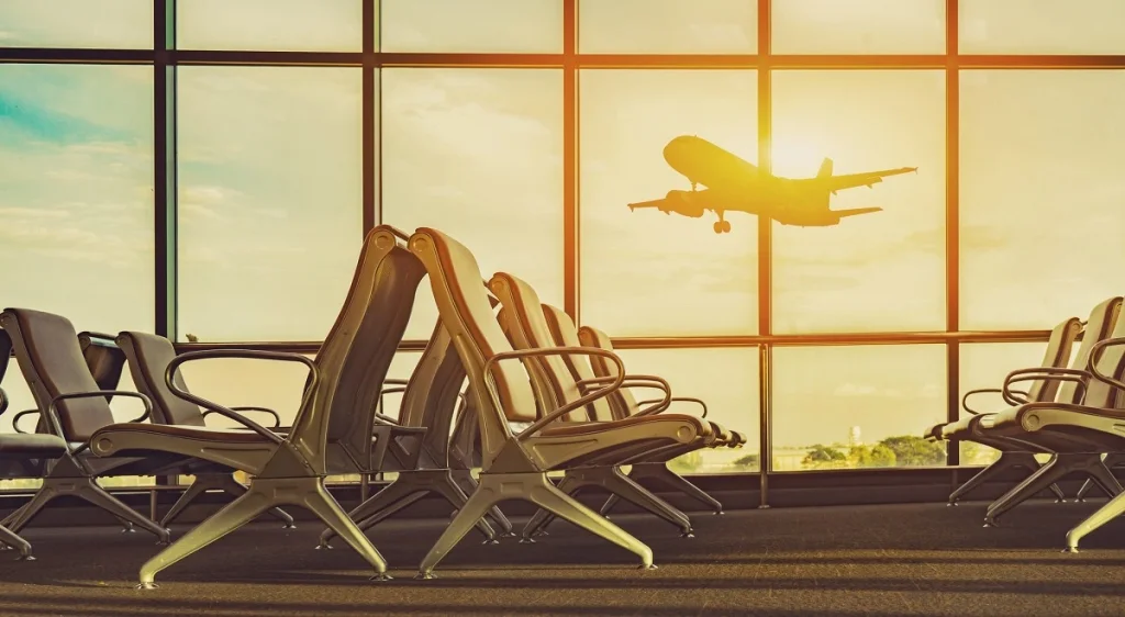 Flights from and to Amsterdam Airport